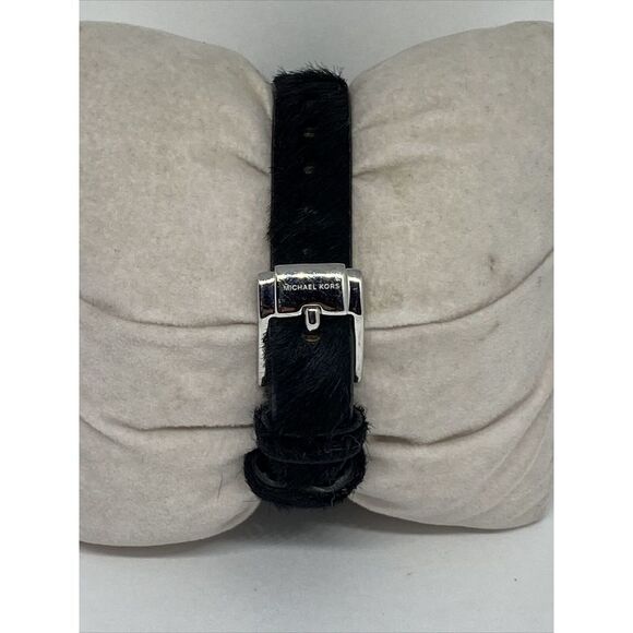 Michael Kors Harway MK2599 Women's Black Leather Analog Dial Quartz Watch MP862 - Picture 6 of 12